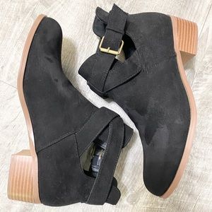JustFab black Ankle Bootie-brand new